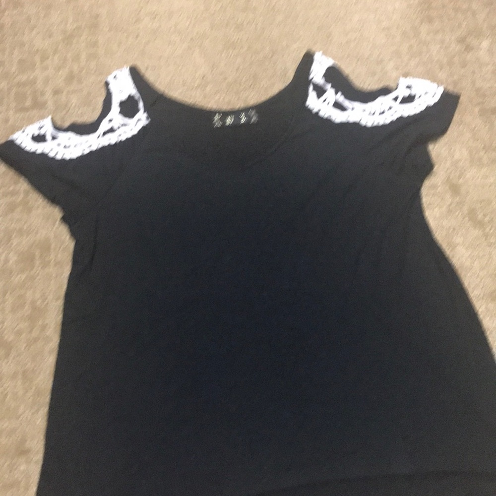 Shirt bundle - Picture 2 of 5